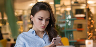 Why Communication Follow Up is Critically Important communicatio-with-phone