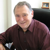Headshot of Dr. Robert J Flower, PhD