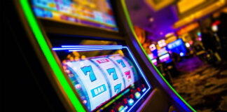 How Mobile Integration Will Change the Casino Industry Moving Forward slot machine using casino technology with mobile integration