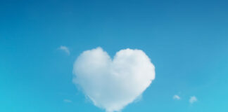 5 Things to Love and Hate About the Cloud heart-shaped cloud in the sky