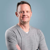 Headshot of CEO and Managing Partner Neal Hansch