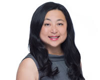 Chia-Lin Simmons Headshot of CEO Chia-Lin Simmons