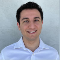 Headshot of Co-Founder and CEO Daniel Reichman