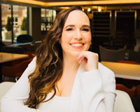 Kelly Lynn Adams Podcast Transcript Headshot of Life Coach Kelly Lynn Adams