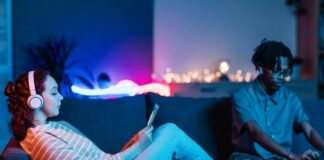 The 6 Best Games to Help You Unwind: Relax and Play two people on a couch relaxing and playing the best games