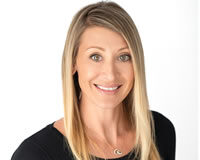 Jennifer Burns Headshot of Director Jennifer Burns