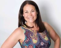 Nikki Pett Podcast Transcript Headshot of Founder Nikki Pett