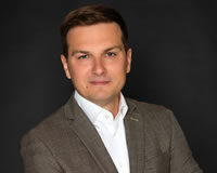 Martin Rand Podcast Transcript Headshot of CEO Martin Rand