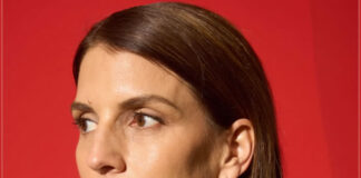 Amie Teske Feature Headshot of Amie Teske, Founder and CEO of Top Line Advisory