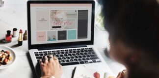 Top Tips for Making Your Website Visible on the SERPs Woman on laptop looking at companies that are making their website visible