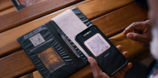 How Can AI-Enhanced QR Codes Help Small Businesses Compete? QR Codes