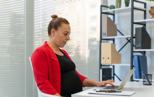 How Can Live Chat Widgets Improve Customer Engagement on Your Website? Chat