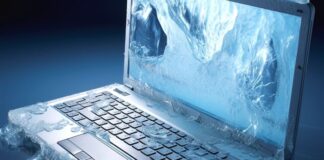 5 Clever Strategies to Protect Your Laptop from Wear and Tear frozen computer showing how to protect your laptop