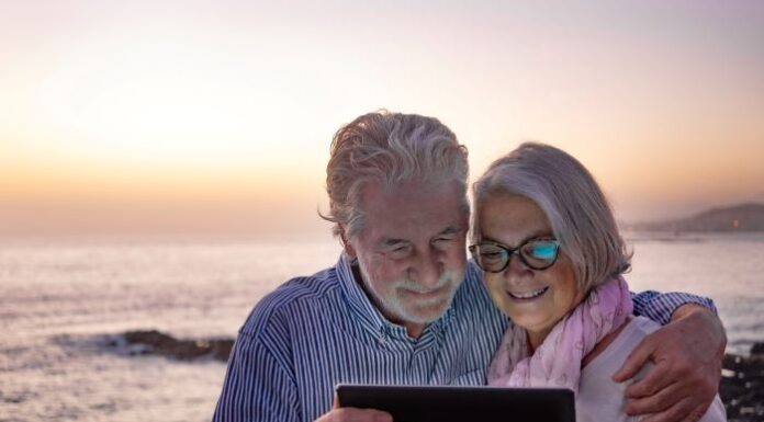 Smart Tech for Retirement: Late-Stage Workers Are Leveraging Technology late-stage workers on beach planning retirement
