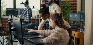 Creative Problem-Solving in IT: Techniques Used by Modern Tech Teams