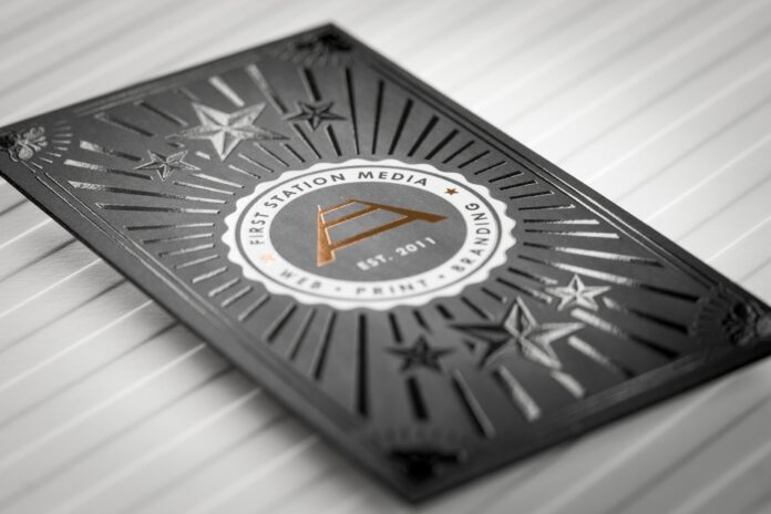 digital business card as networking tools for executives