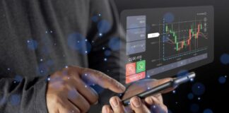 What Happens When Free Margin Turns Negative in Forex Trading? trader with free margin on a smartphone