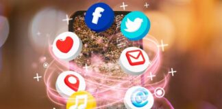 How to Design Content that Grabs Attention without Trying too Hard social media content grabs attention on a smartphone