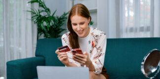 The Quiet Shift Toward Anonymous Spending Online woman shopper using anonymous spending online