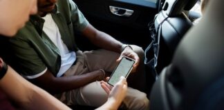 Top 3 Reasons Big Companies Build Their Own Ride-hailing Systems Ride-hailing systems at work