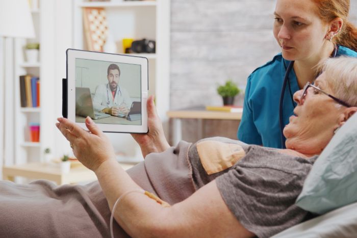 Smart Healthcare at Home Hospital Bed Rentals & Modern Equipment