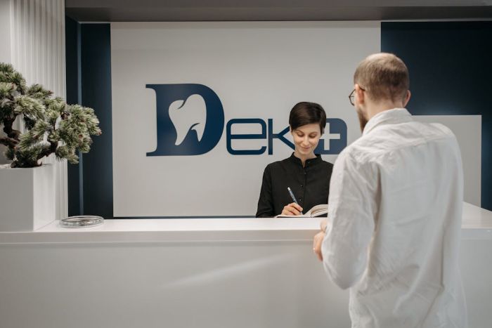 receptionist is AI at welcome desk