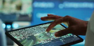 6 Tips for Selecting the Best Commercial GPS System commercial GPS