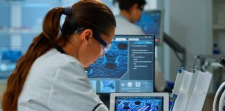 LIS vs LIMS: Laboratory Software for Patient & Sample-Centric Workflows lab software