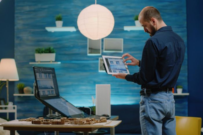 managing electrical jobs