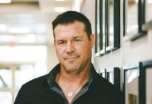 Tim Thomson Headshot of Tim Thomson