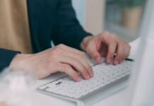 Scaling Smarter: The New Rules for B2B Lead Acceleration B2B lead acceleration