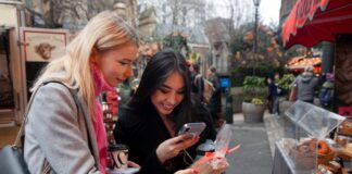 How Hyperlocal eCommerce is Unlocking Tier-2 and Tier-3 City Markets Hyperlocal eCommerce
