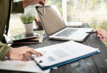 How to Write Meeting Minutes Fast with Transcription Meeting Minutes Fast with Transcription