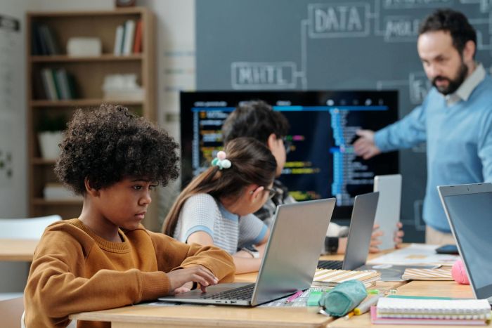 teaching kids to code