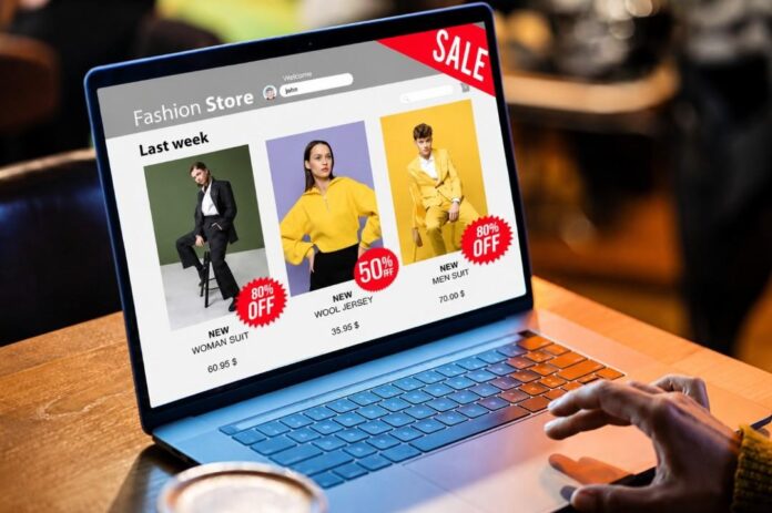 Browsing-fashion-deals-at-a-cafe