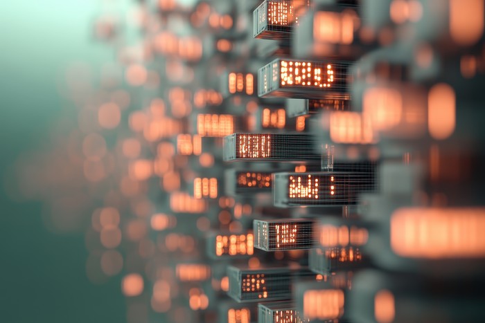 unstructured data in communication pipelines